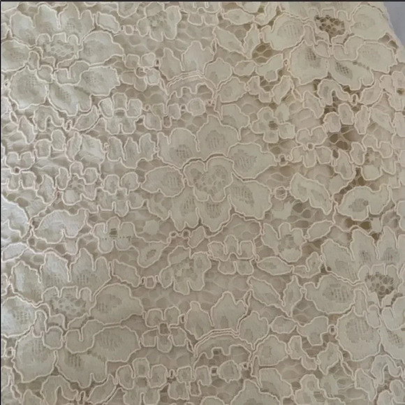 NBD Revolve Bria lace dress in ivory - Picture 5 of 8